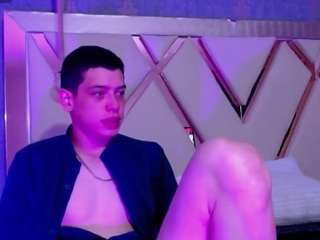 Dominate_alisson