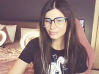 Hey there! My name is Emily ntmu. I am a sexy girl who loves good sex. I can give you a lot of pleasure while playing with my body NO NUDEI like my big MEN, but let