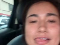 Me encantan las personas consideradas, las palabras amables y las miradas que lo dicen todo. Aprecio la conexión genuina, la dulzura con un toque de picardía y a quienes disfrutan cada momento.