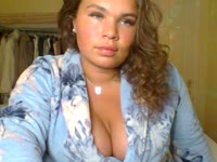 Hey Im Gemma, 24 British babe ! I am curvy with 36E tits !