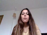 I am very warm, in lack of tenderness and pleasure, I want to share intense and naughty moments with you.
