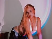 naked girl with cam AbbySomer