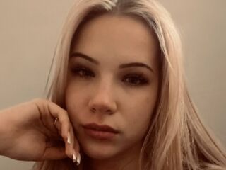 hot naked webcam girl AletaKunde