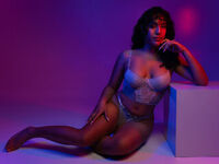 fingering girl LesliePirce