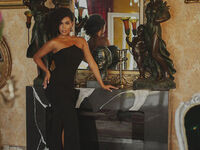 webcam strip tease show LiaWest