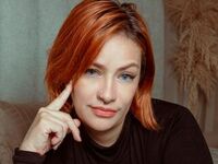 naked girl with webcam masturbating LilySweet