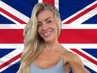 camgirl shaving pussy LovelyLydia