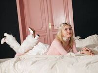 naked girl with cam masturbating MilaKlark