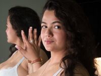 naked cam girl masturbating with dildo AliceMorellli