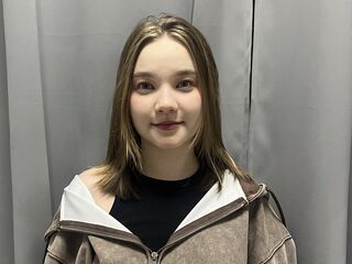 nude webcamgirl picture AliseGlow