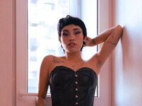 strip tease show AmaraWendy