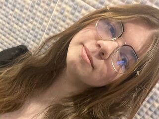 camwhore picture AminaBlooms