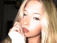 webcam babe chatroom AnjanetteGalpin