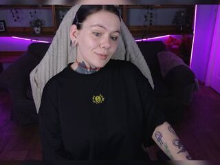masturbating webcam girl AnnieLeonelie