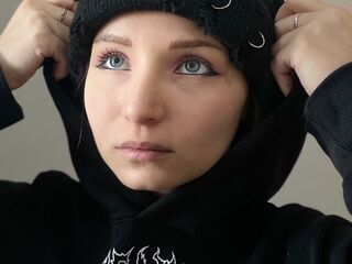 camgirl playing with dildo ArieAravjo