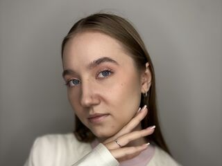 naked webcamgirl AudreyHermet