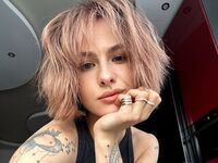 hot cam slut BellaFoxyy