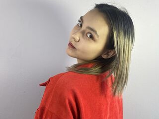 naked cam chat BellaWaves