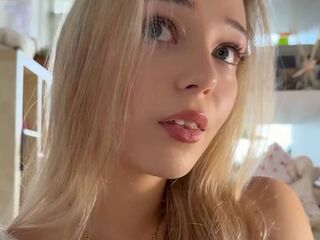 chatrubate cam girl BernieceFrisch