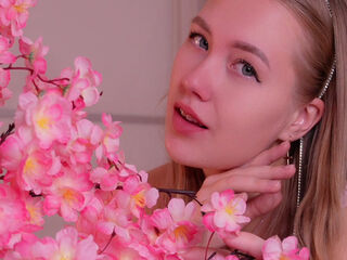 hot naked camgirl BertaTurro