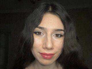 masturbating camgirl BritanySudderth