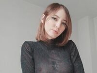 beautiful webcamgirl CarmenRogue