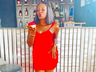 cam strip tease CharMiin