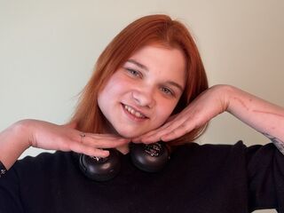 camwhore masturbating with sextoy ChiaPreuitt