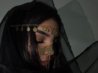 free chat room ChloeRouz