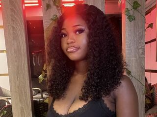 beautiful cam girl CreamieNelly