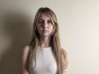naked girl with webcam masturbating with vibrator CrissyLescano