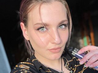cam slut CristaStwell