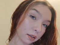 naughty cam girl masturbating with dildo DareleneEves