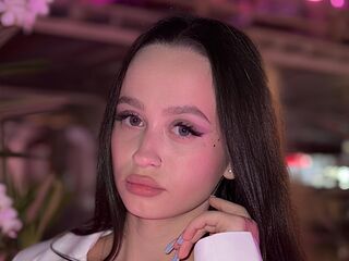 Kinky webcam girl DeannCabiya