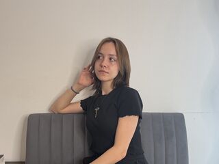 camwhore fingering pussy DevonaBranecki