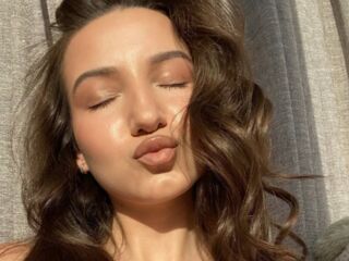 camgirl webcam picture DinaSweeny