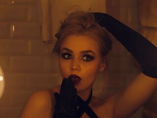 masturbating camgirl ElaineVeloz