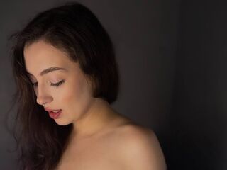 beautiful cam girl ElaraEden