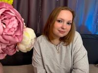 camwhore spreading pussy ElizabethWalson