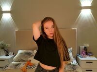 camwhore masturbating with dildo EmmaHix