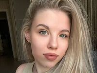 cam girl masturbating with sextoy EvaSalazare