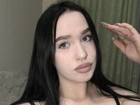 cam girl playing with vibrator EvelynGood