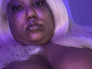 girl fingering bald pussy FATBIGBBW