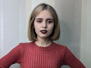 cam girl masturbating with vibrator FalineBrowning