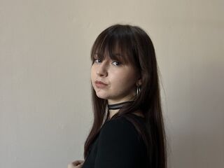 girl cam naked FloHaake