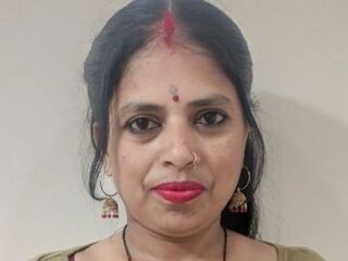 camslut topless GotiLeah