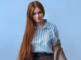 masturbating webcam girl GwynBujarski