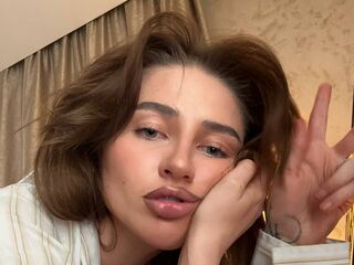 adult webcam chat room HippieChristie