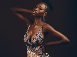 adult cam live IssaJenner