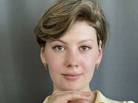 camwhore spreading pussy JanHilbert